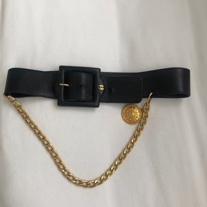 VINTAGE CHANEL LEATHER BELT - CELEBRITY OWNED
